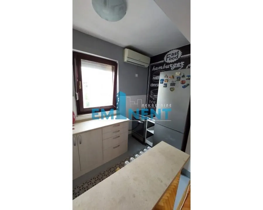 Rent, two bedroom apartment, 42m², Stari Grad, Beograd