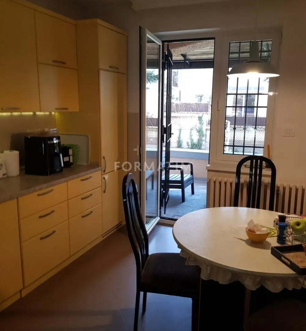 Sale, three bedroom apartment, 98m², Savski Venac, Beograd