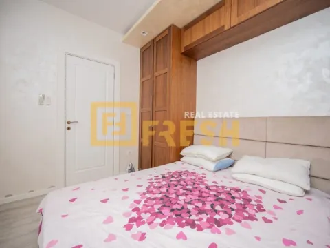 Sale, three bedroom apartment, 180m², City Kvart, Podgorica - image 15