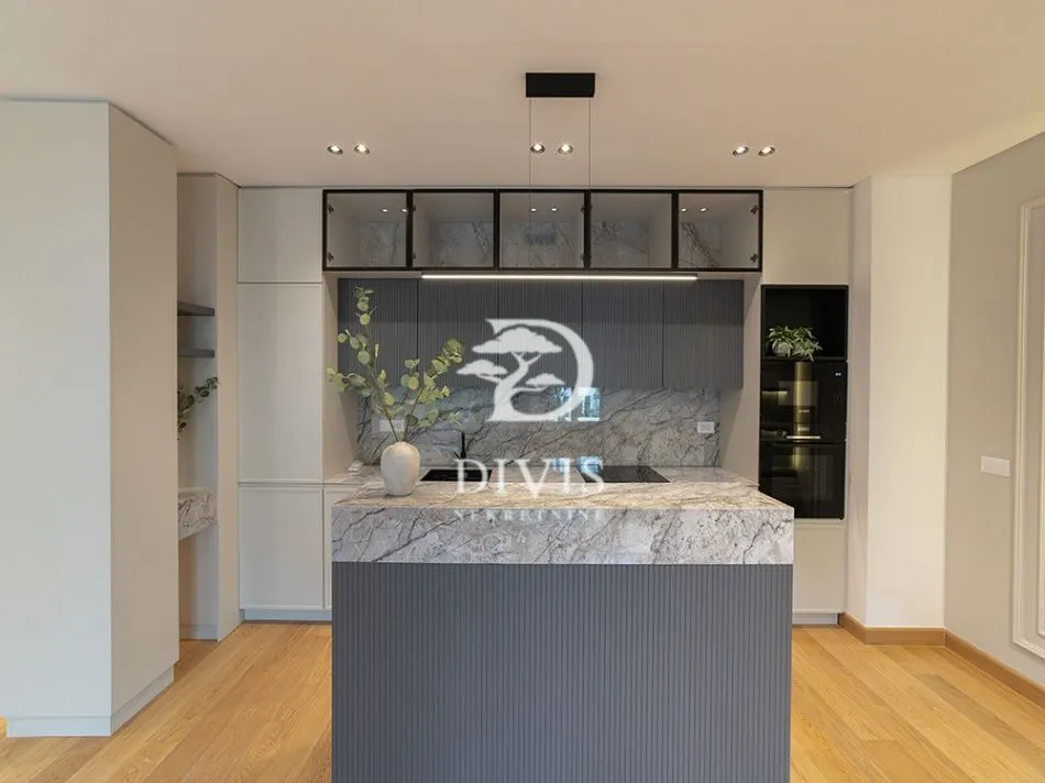 Izdavanje, trosoban stan, 94m², Vukov Spomenik, Zvezdara Sve Podlokacije