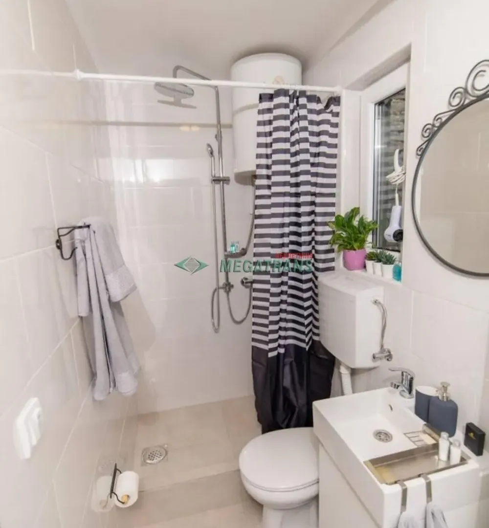 Izdavanje, stan, 28m², Petrovaradin, Novi Sad