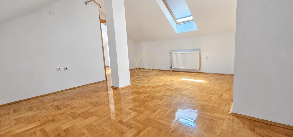 Prodaja, trosoban stan, 83m², Grbavica, Novi Sad Sve Podlokacije