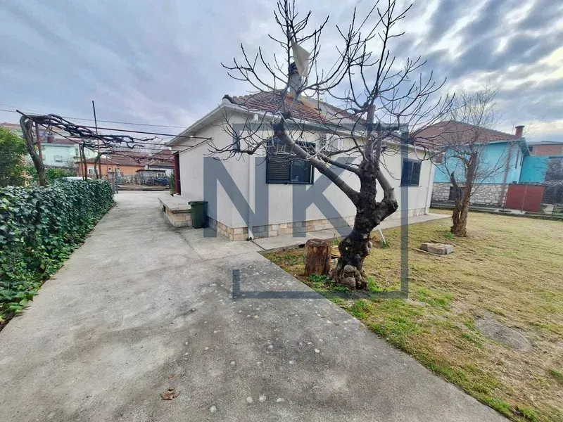 Rent, house, 110m², Konik, Podgorica