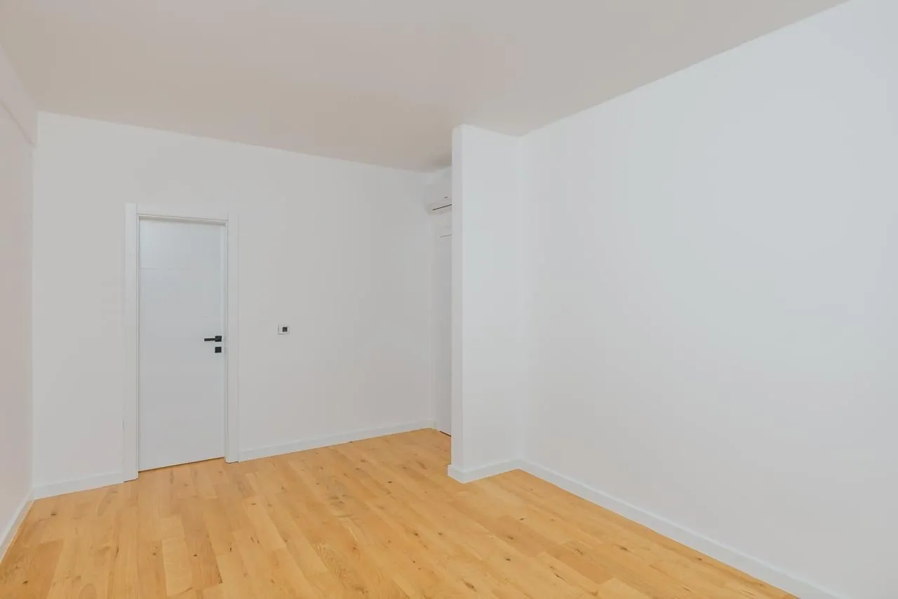 Sale, three bedroom apartment, 128m², Centar, Bar