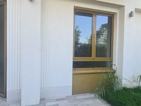 Izdavanje, poslovni prostor, 92m², Savski Venac, Beograd - image 9