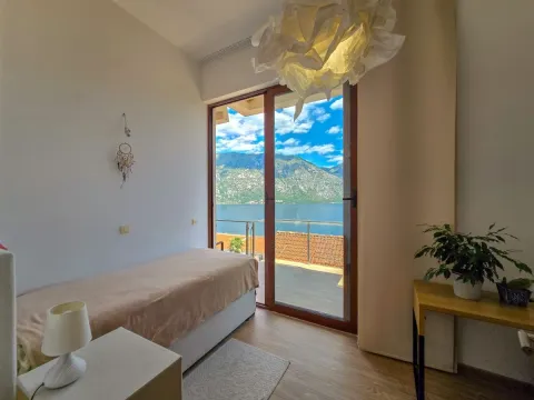 Sale, two bedroom apartment, 74m², Stoliv, Kotor - image 5
