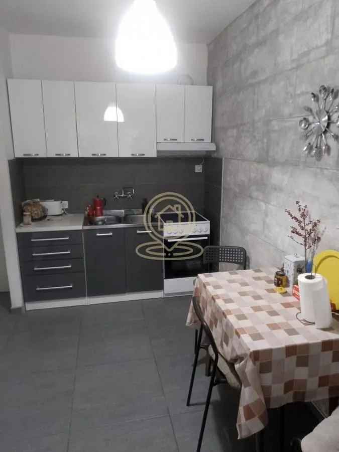 Izdavanje, trosoban stan, 78m², Južni Bulevar, Vračar Sve Podlokacije