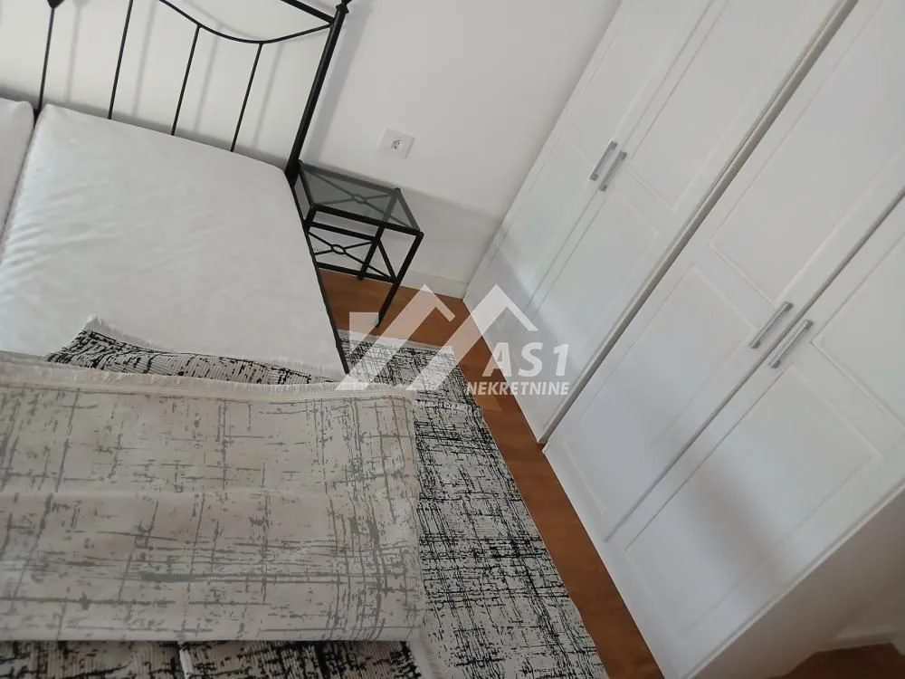 Izdavanje, jednosoban stan, 48m², Liman 4, Novi Sad Sve Podlokacije