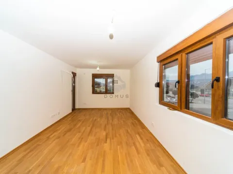 Stan in Stari Aerodrom