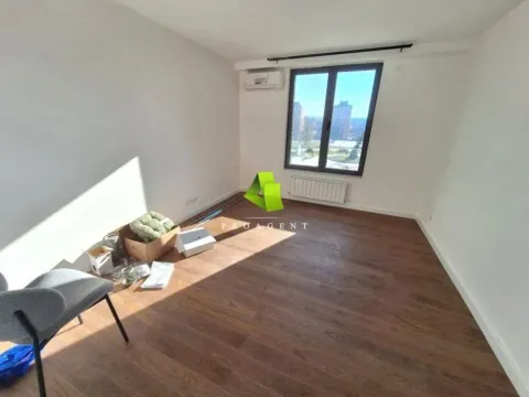 Izdavanje, trosoban stan, 80m², Medijana, Niš - image 7