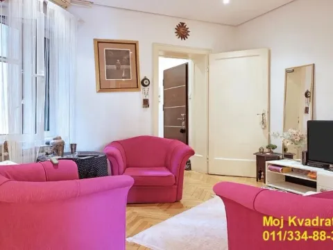 Prodaja, jednosoban stan, 48m², Kalenić Pijaca, Vračar Sve Podlokacije