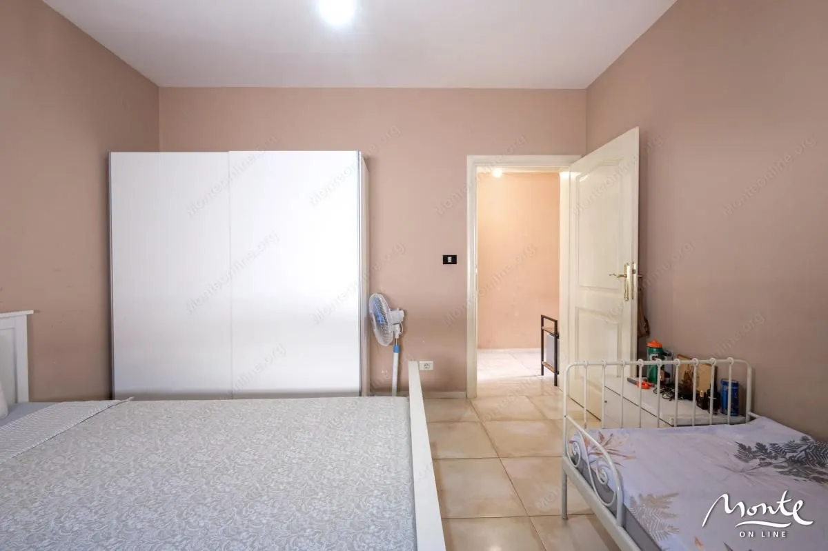 Sale, house, 280m², Bar, Crna Gora