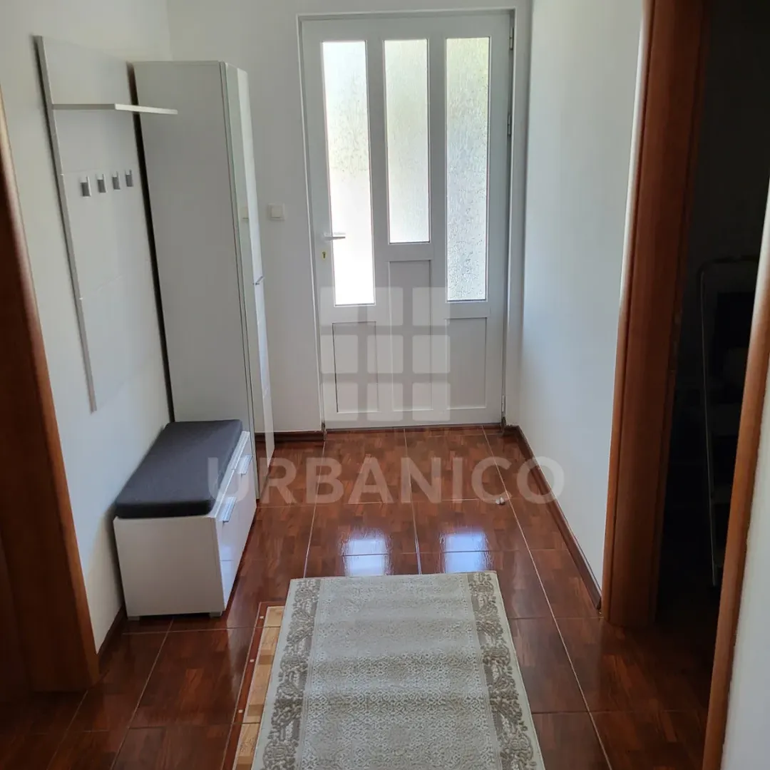 Izdavanje, dvosoban stan, 71m², Igalo, Herceg Novi