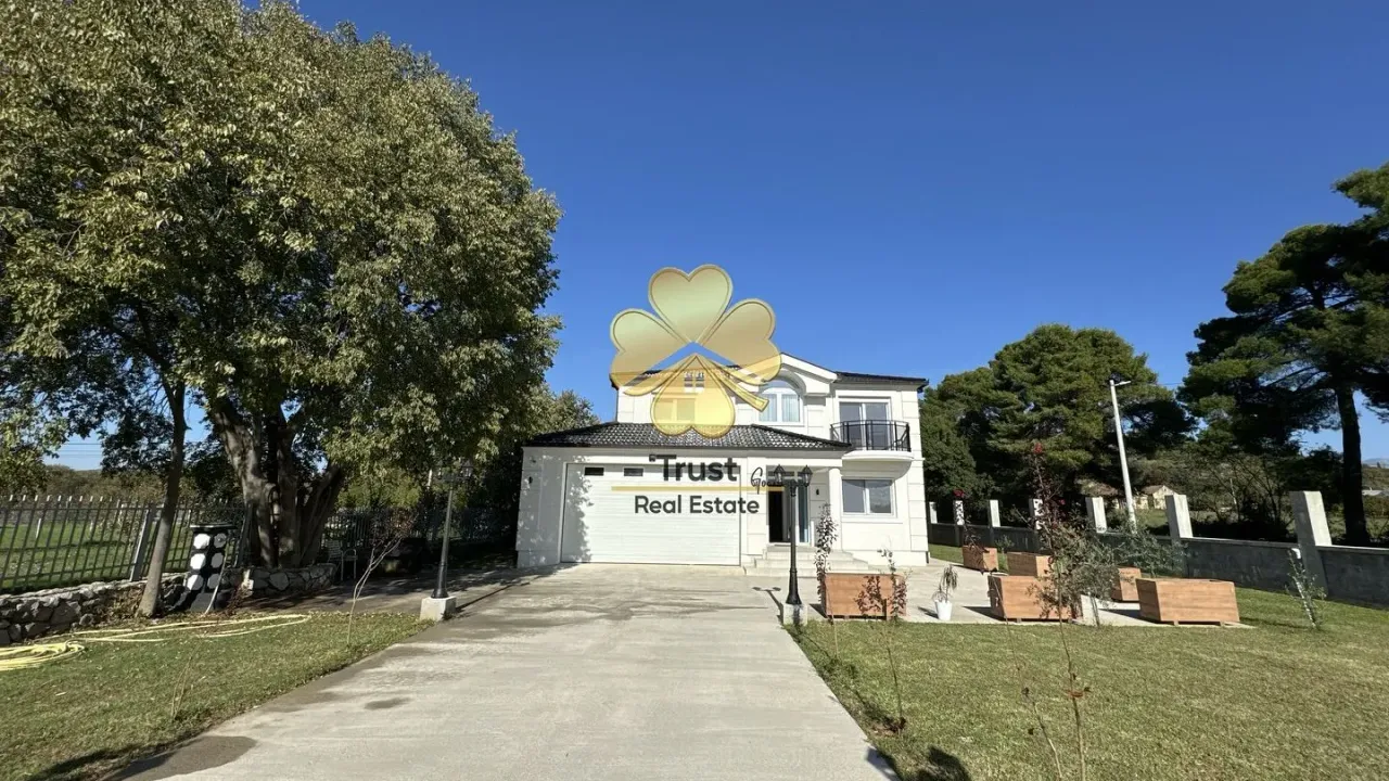 Izdavanje, kuća, 230m², Dajbabe, Podgorica