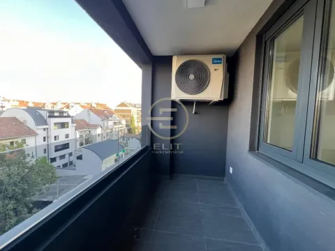 Rent, office space, 101m², Centar, Novi Sad - image 15