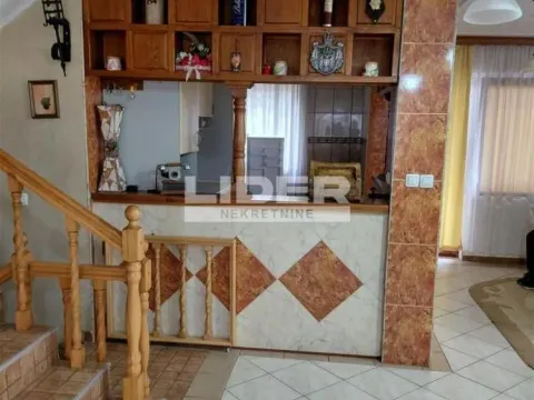 Prodaja, kuća, 200m², Šimanovci, Pećinci - image 5