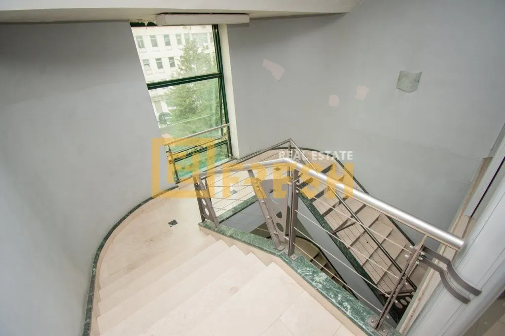 Sale, office space, 533m², Centar, Podgorica