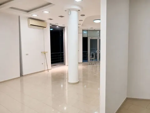 Rent, office space, 46m², Budva, Crna Gora - image 3