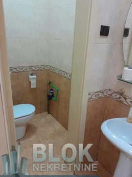 Rent, office space, 35m², Preko Morače, Podgorica - image 2