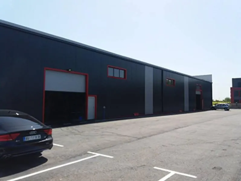 Rent, office space, 425m², Surčin, Beograd