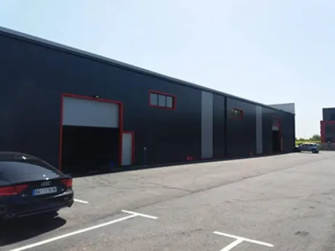 Izdavanje, poslovni prostor, 425m², Surčin, Beograd - image 2