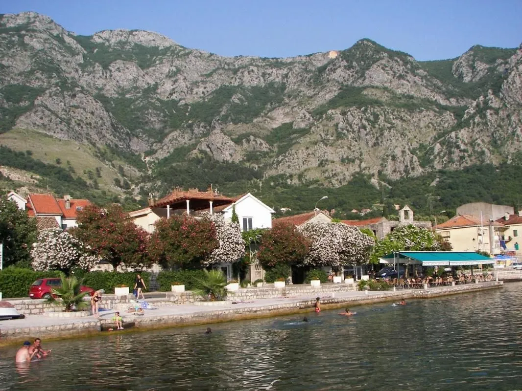 Prodaja, plac, 7162m², Risan, Kotor