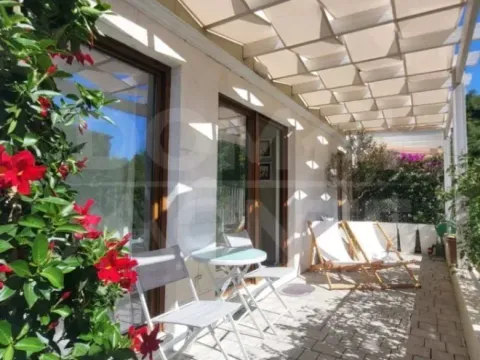 Rent, two bedroom apartment, 70m², Tivat, Crna Gora - image 7