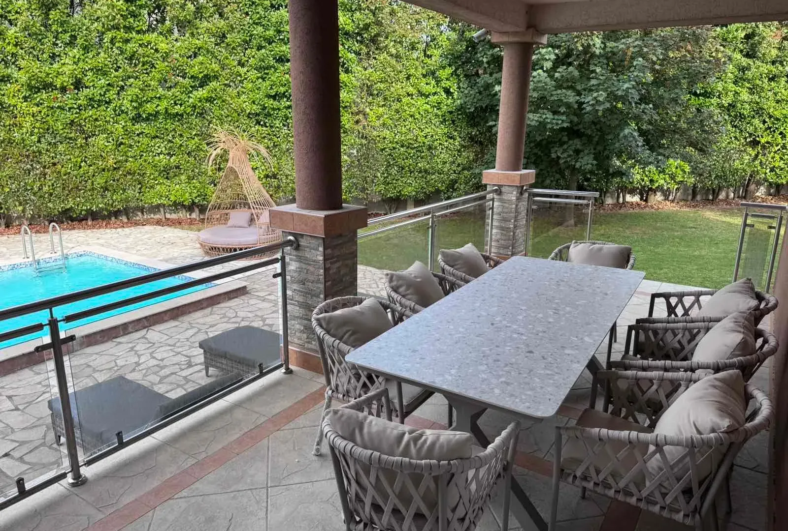 Rent, house, 330m², Zeta, Podgorica