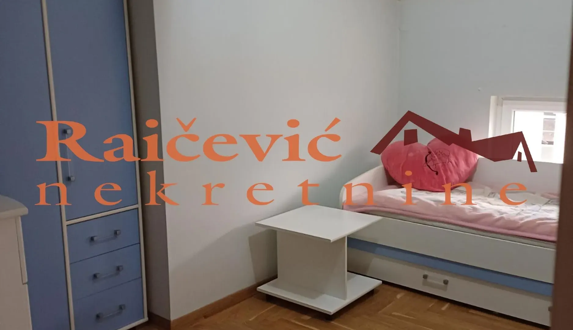 Prodaja, trosoban stan, 84m², Zemun Gornji Grad, Zemun Sve Podlokacije