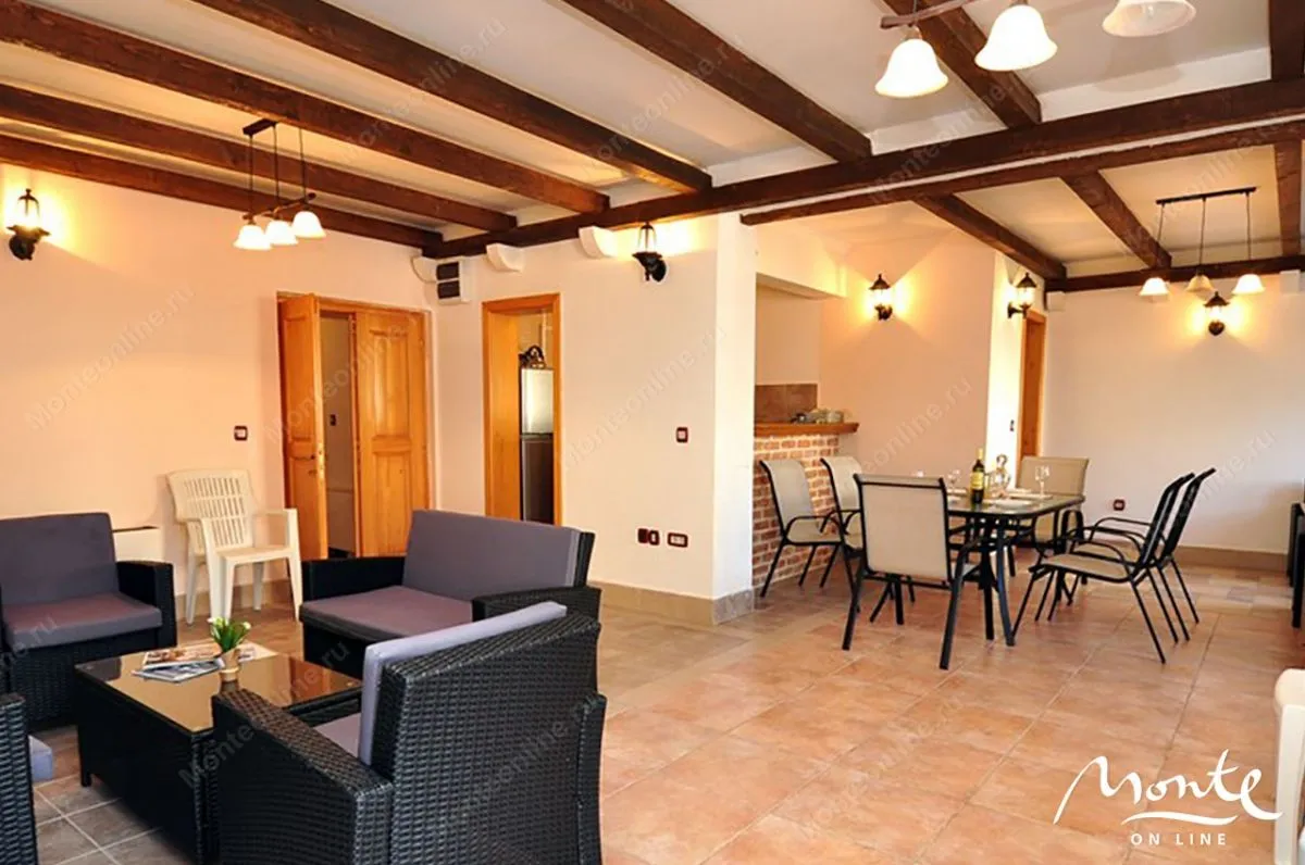 Prodaja, kuća, 327m², Stoliv, Kotor