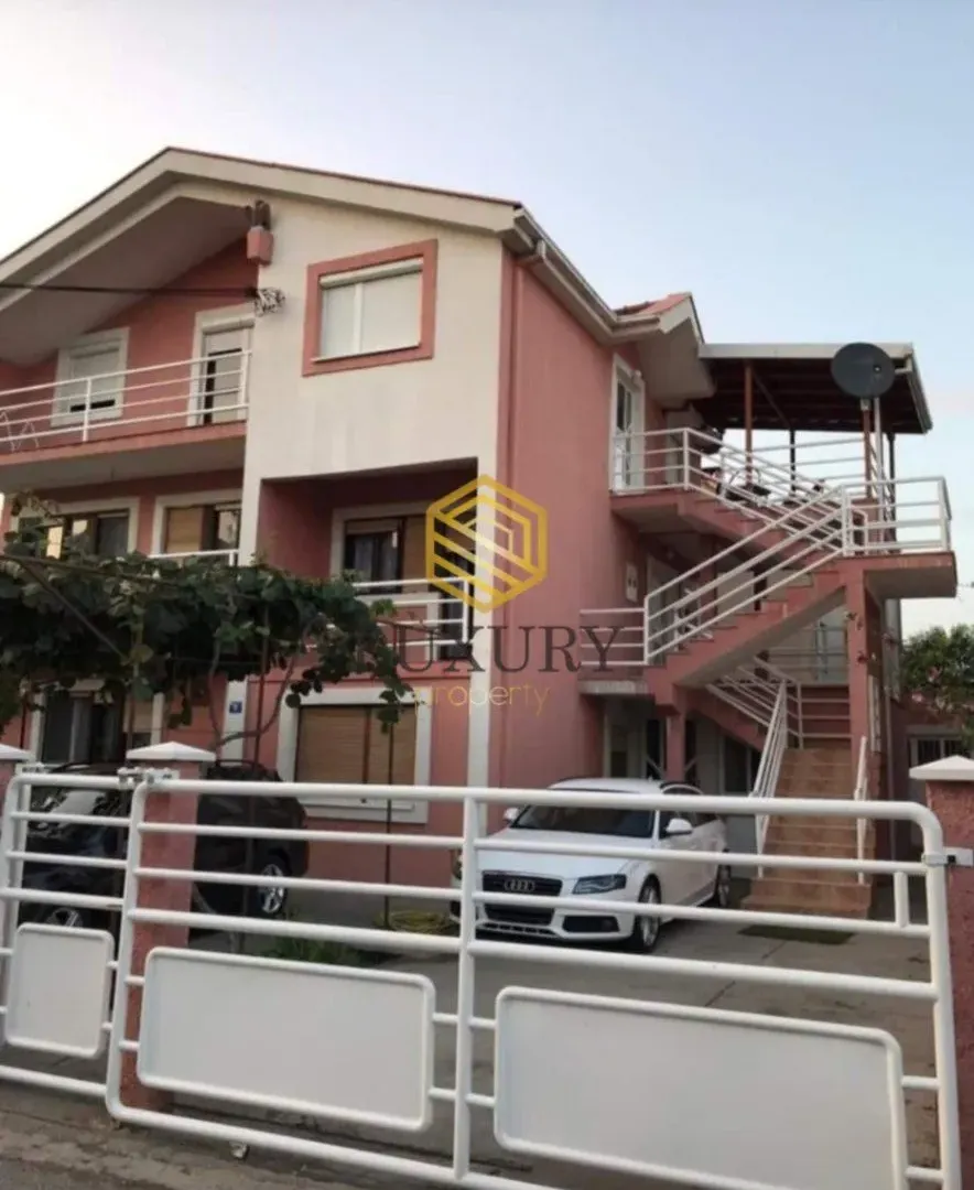 Izdavanje, trosoban stan, 120m², Zabjelo, Podgorica