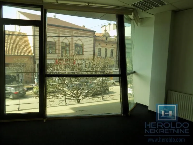 Rent, office space, 213m², Centar, Paraćin