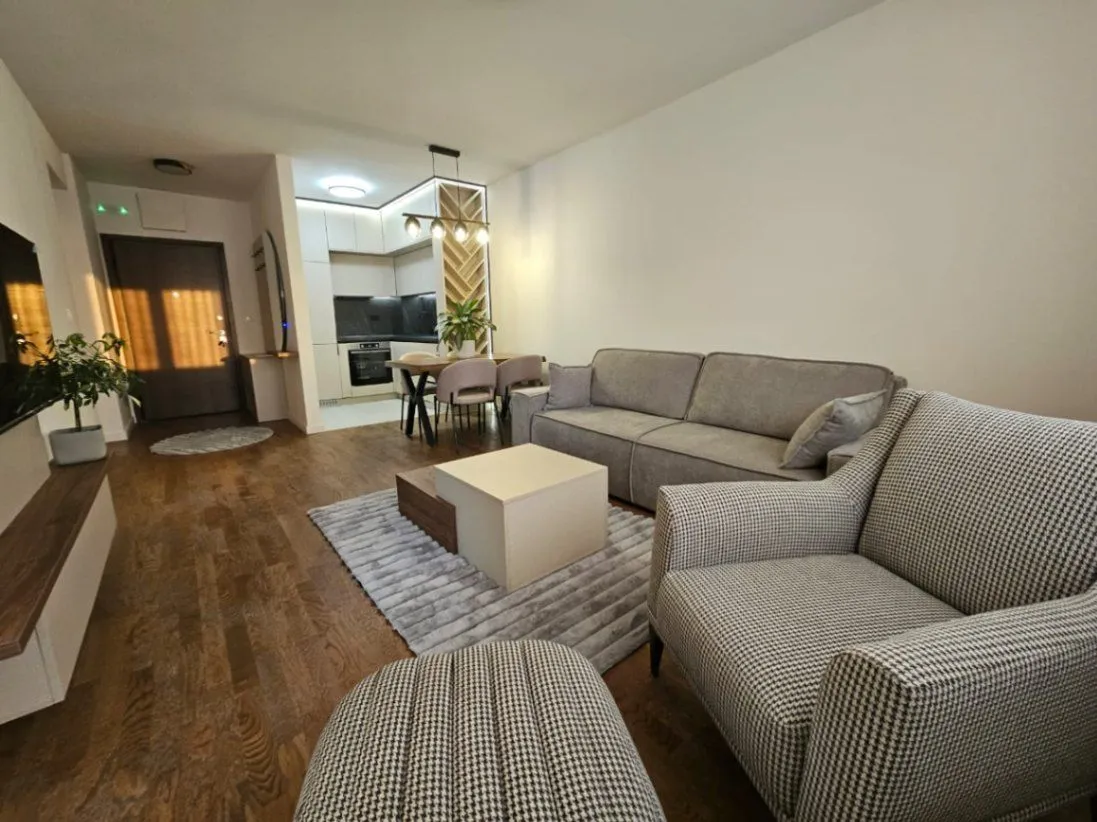 Rent, one bedroom apartment, 46m², Stari Aerodrom, Podgorica
