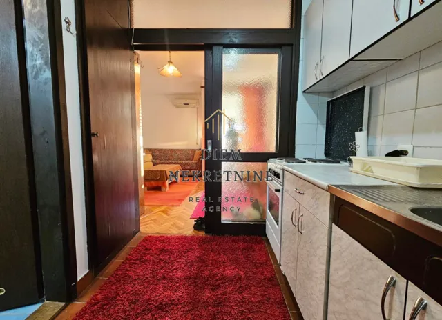 Rent, studio apartment, 32m², Makedonsko naselje, Bar