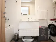 Izdavanje, dvosoban stan, 70m², Master Kvart, Podgorica - image 10