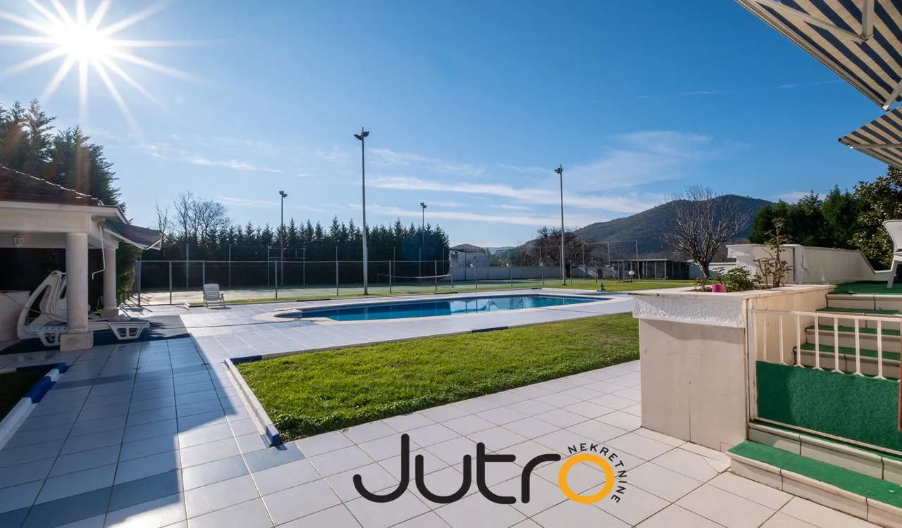 Rent, house, 930m², Tološi, Podgorica