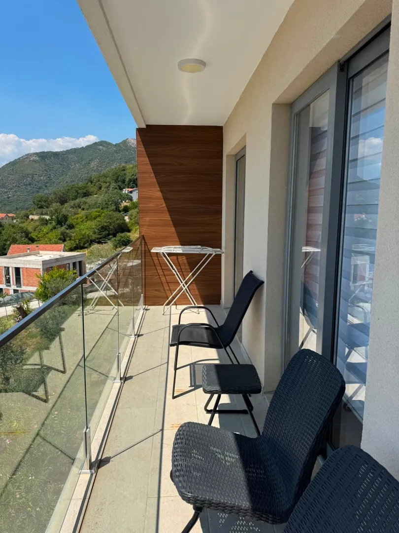 Prodaja, dvosoban stan, 42m², Kavač, Kotor