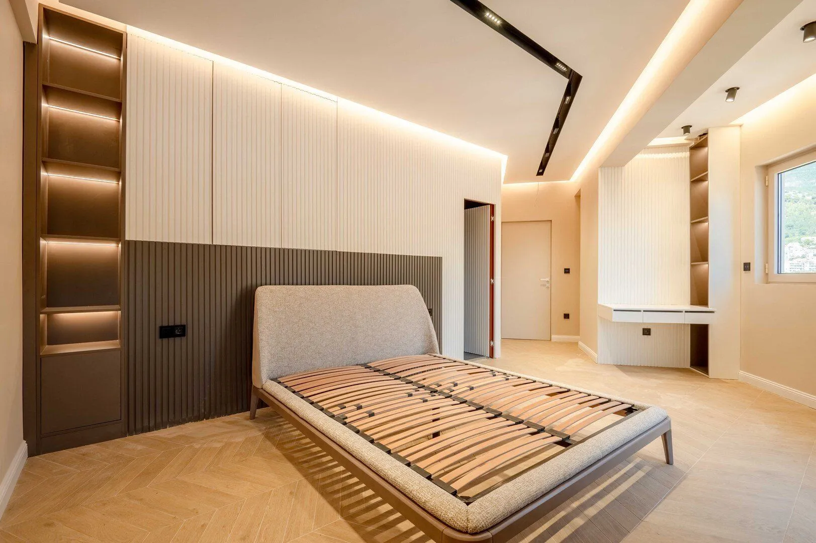 Prodaja, trosoban stan, 450m², Budva, Crna Gora