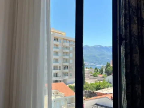 Izdavanje, jednosoban stan, 39m², Bečići, Budva - image 7