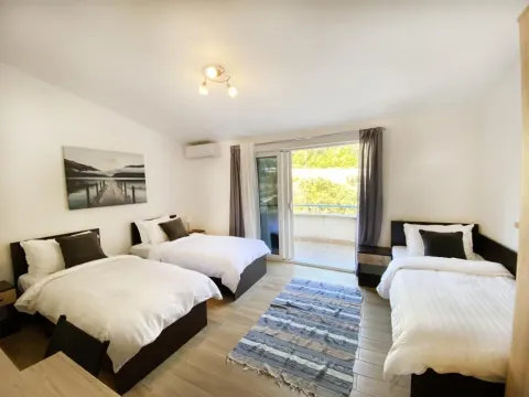 Rent, three bedroom apartment, 136m², Petrovac, Budva - image 6