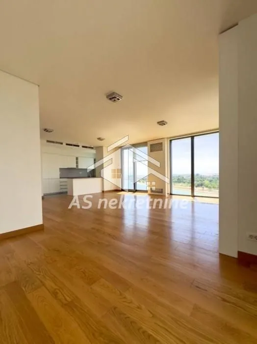 Rent, three bedroom apartment, 142m², Savski Venac, Beograd