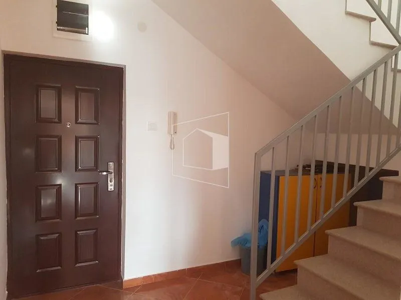 Prodaja, stan, 96m², Krivi Most, Podgorica