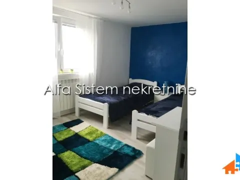 Izdavanje, trosoban stan, 68m², Stari Grad, Beograd - image 10