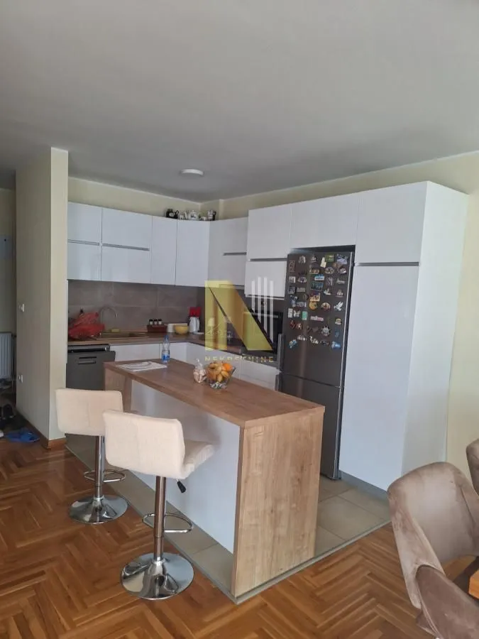 Prodaja, četvorosoban stan, 91m², Sajmište, Novi Sad