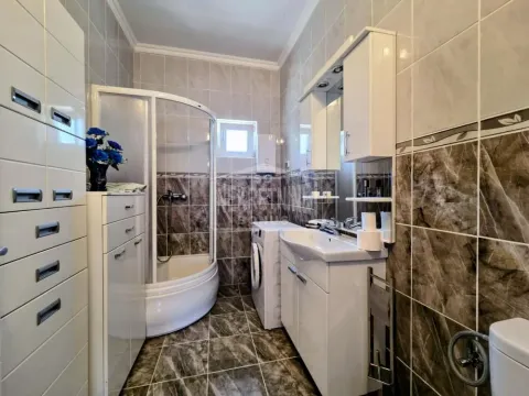 Prodaja, kuća, 112m², Aleksa Šantić, Sombor - image 9