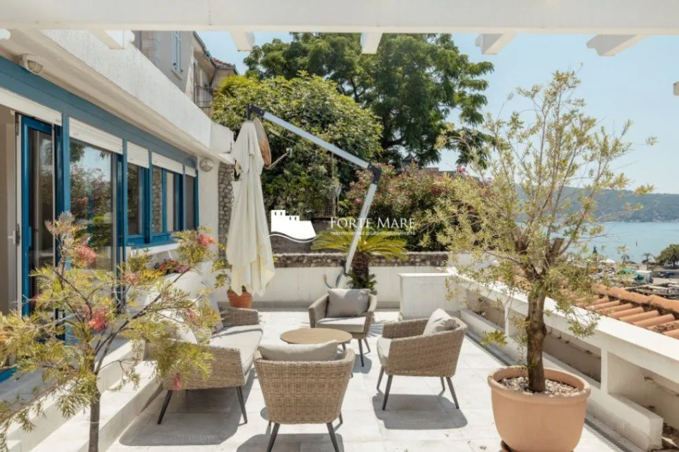 Prodaja, trosoban stan, 244m², Herceg Novi, Crna Gora