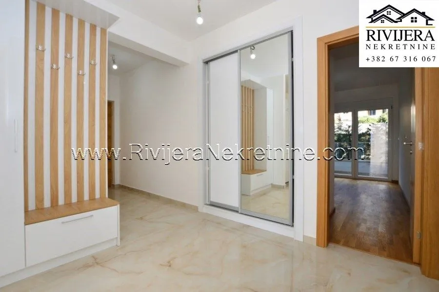 Prodaja, dvosoban stan, 134m², Baošići, Herceg Novi