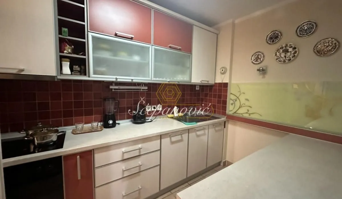 Izdavanje, dvosoban stan, 57m², Novi Sad Sve Podlokacije, Novi Sad