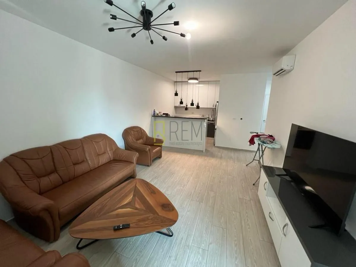 Prodaja, dvosoban stan, 90m², Bečići, Budva