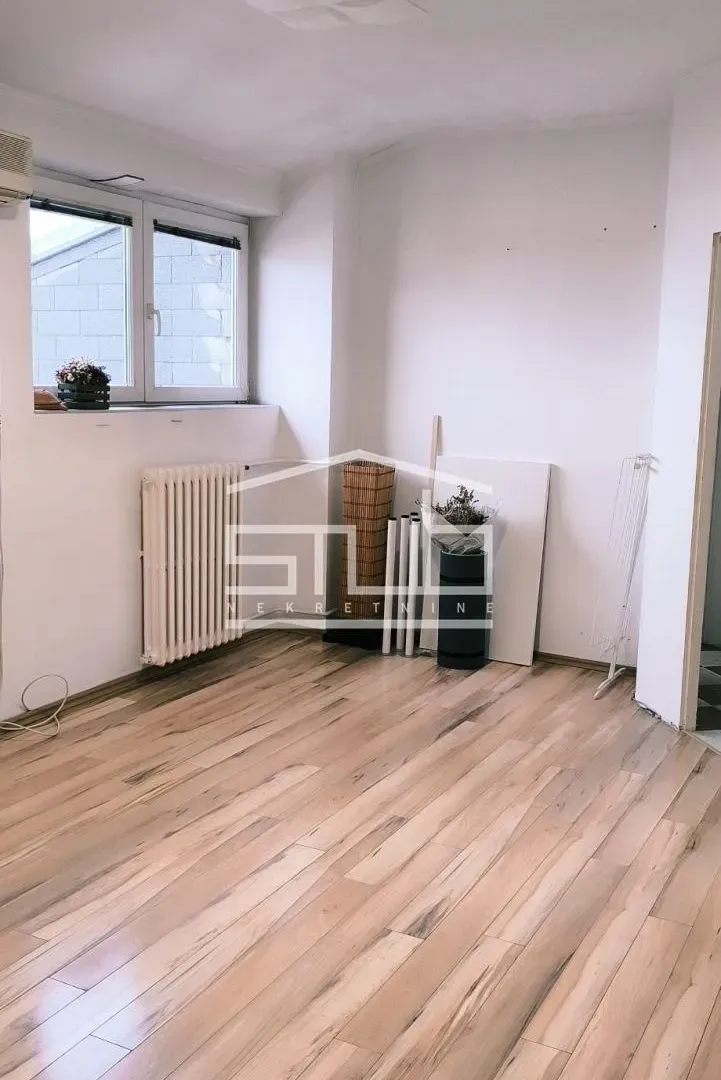 Sale, two bedroom apartment, 53m², Skojevsko Naselje, Beograd